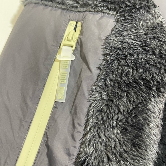 NWT UGG Landyn Sporty Sherpa Jacket size L - Picture 7 of 10